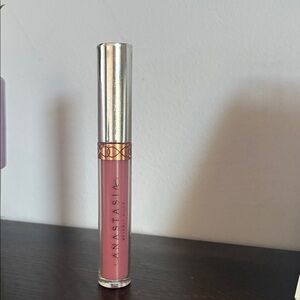 Great Price!!! Anastasia Beverly Hills Liquid Lipstick - Dusty Rose